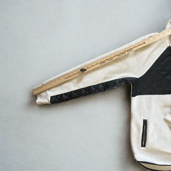 Abercrombie & Fitch Womens Quilted Fleece Pullover L Off White Black Jacket Coat - Picture 6 of 7